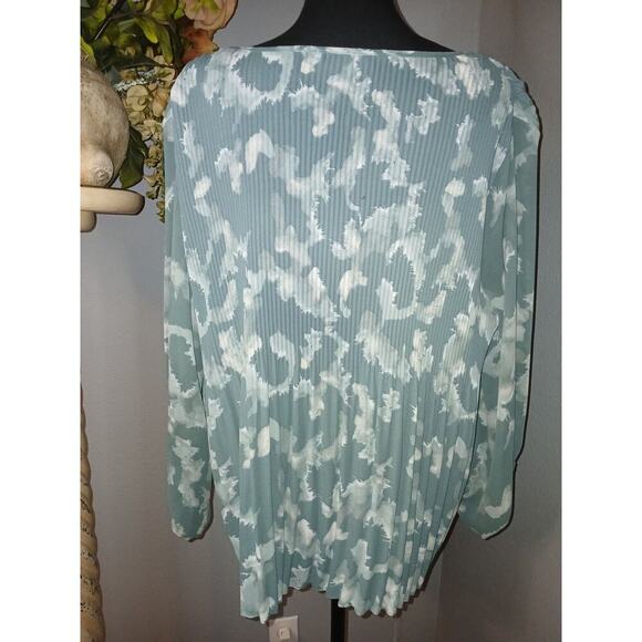Nine West Pleated Blouse Womens Large Teal Abstract Print Balloon Sleeve Chiffon - Picture 3 of 5